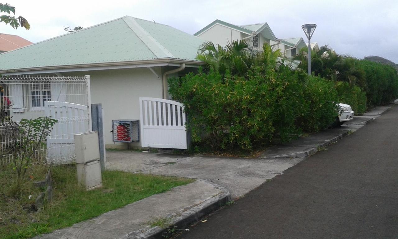 Villa Les Flamboyants Bareto Exterior foto